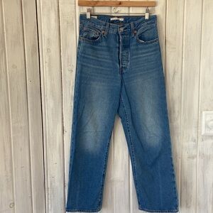 Levi’s Ribcage Straight Ankle Jean